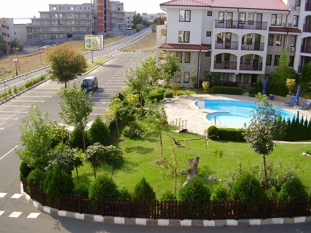 Delfin Apart Complex Sveti Vlas Exterior photo