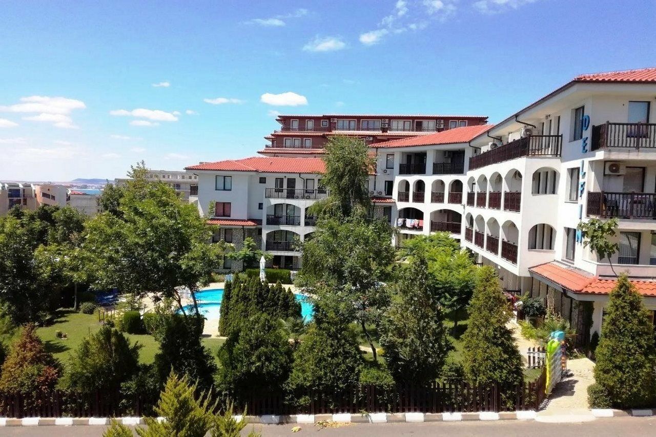 Delfin Apart Complex Sveti Vlas Exterior photo